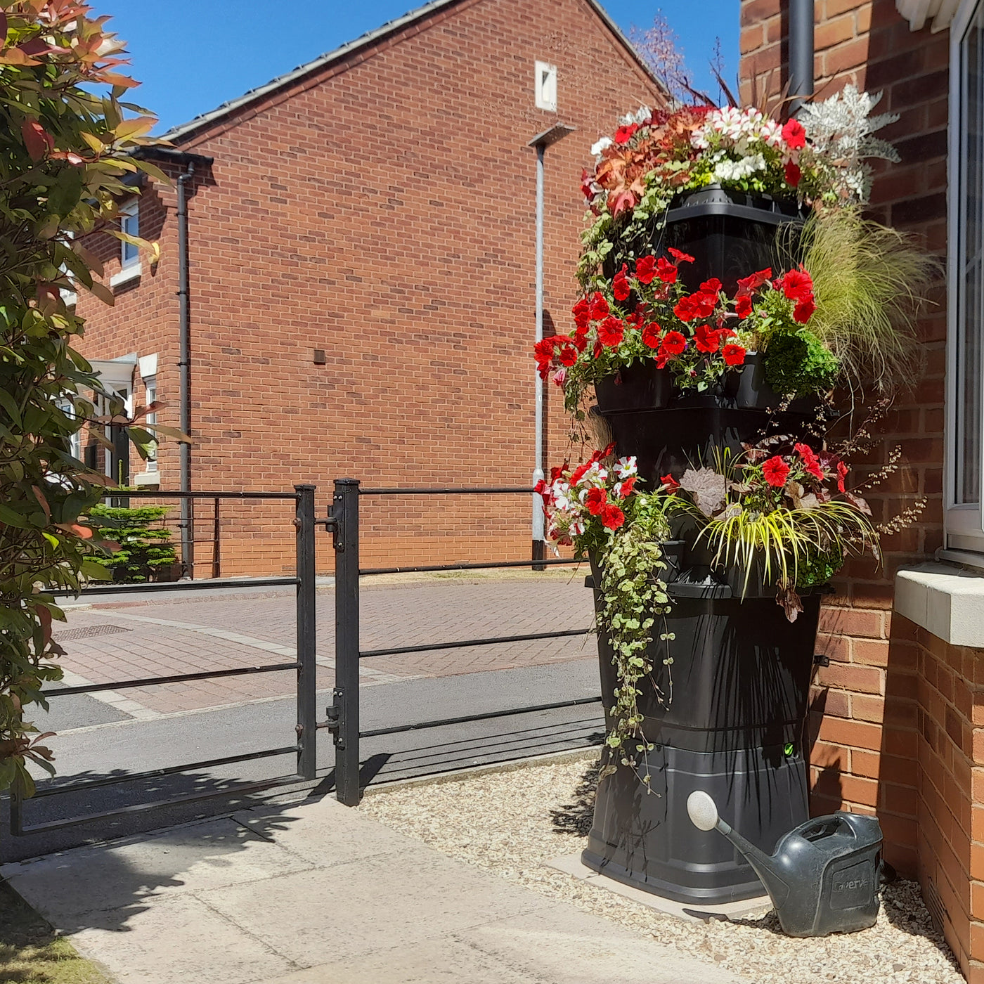 3 Tier 200 Litre Water Butt With Planters